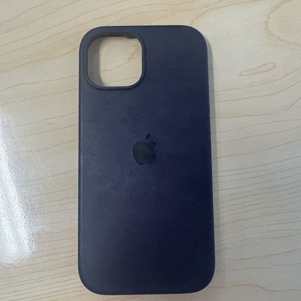 Apple Midnight Silicone iPhone 12 Case